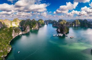 Lan Ha bay is the UNESCO World Heritage Site, Image by Dzung Vu, Shutterstock